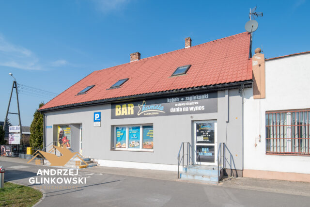 BUDYNEK MIESZKALNO – USŁUGOWY ŚWIECIE