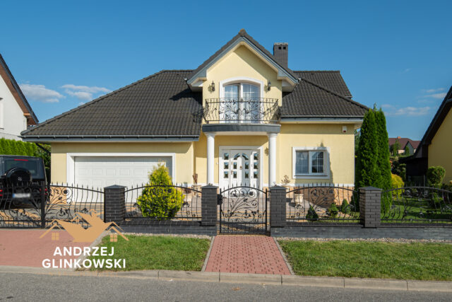 LUKSUSOWA POSIADŁOŚĆ Z BASENEM